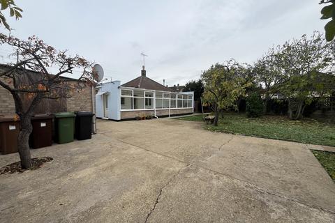 3 bedroom detached bungalow for sale, Springfield, PETERBOROUGH PE2