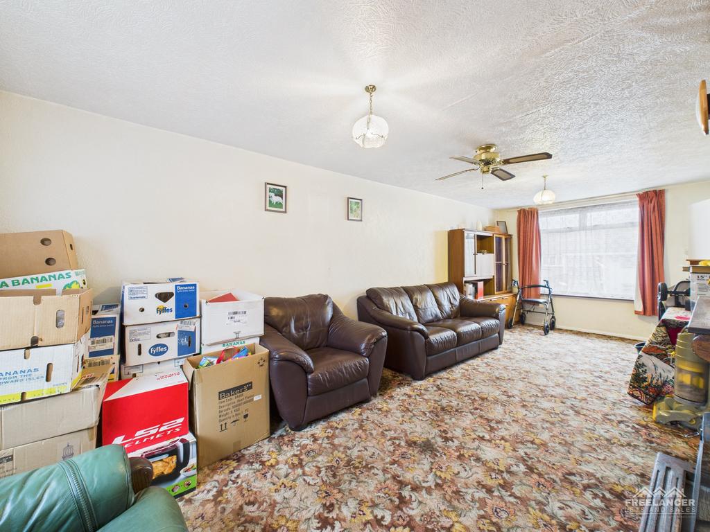 Living room 2