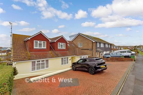 6 bedroom detached bungalow for sale, Fairlight Avenue, Telscombe Cliffs, East Sussex