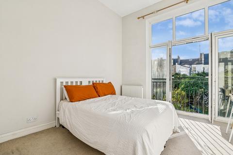 2 bedroom flat for sale, Sinclair Road, London, W14