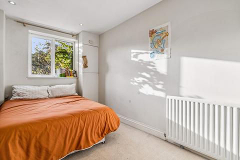 2 bedroom flat for sale, Sinclair Road, London, W14
