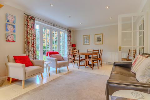 5 bedroom detached house for sale, Holt Drive, Kirby Muxloe, LE9