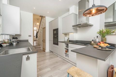 undefined, Senrab Street, London E1