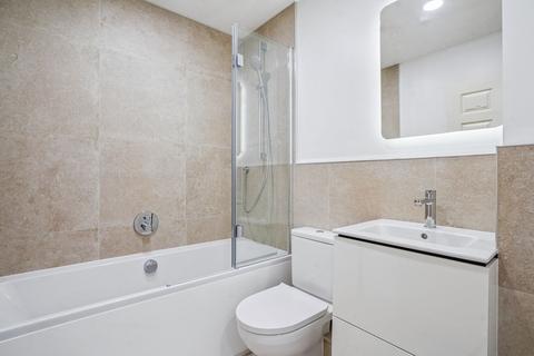 2 bedroom bungalow for sale, Orchard Close, Beaconsfield HP9