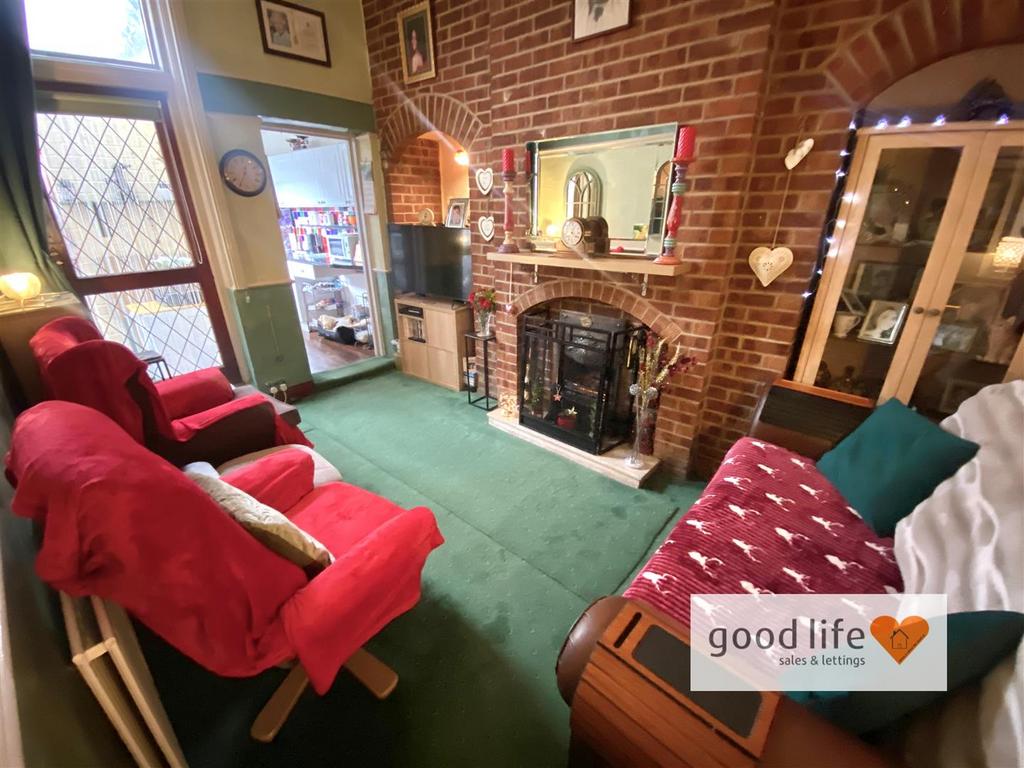 20251101 123448757 i OS16stratfield.jpg