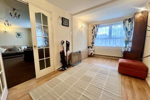 4 bedroom detached house for sale, Regency Close, Weedon, NN7 4PD