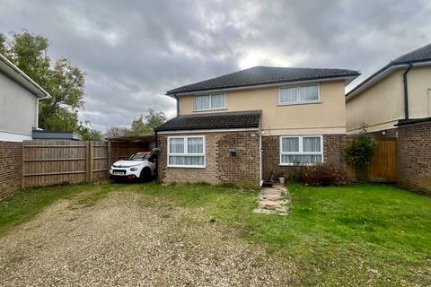 4 bedroom detached house for sale, Regency Close, Weedon, NN7 4PD