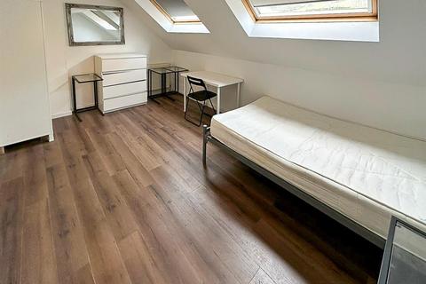 6 bedroom house share for sale, 6 BED HMO- St. Hildas Mews, Tang Hall, York YO10 3SF