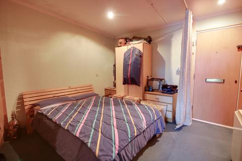 undefined, AUCTION SALE! TENANT IN SITU! GREAT INVESTMENT OPPORTUNITY!