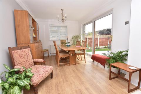 3 bedroom detached bungalow for sale, Gafzelle Drive, Canvey Island SS8