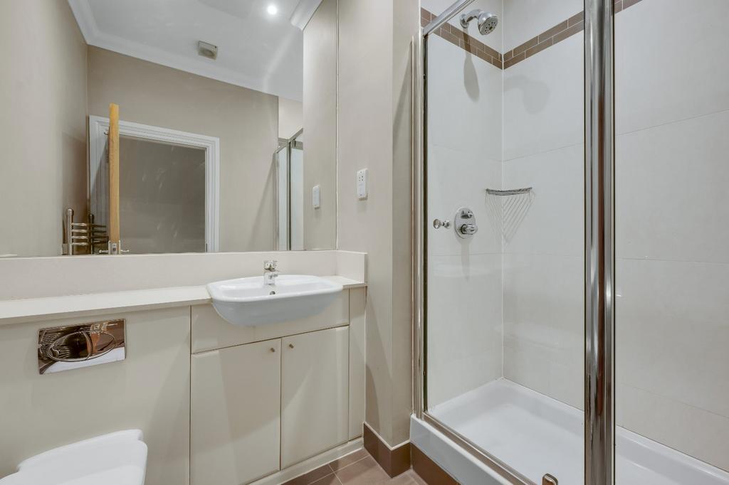 Bedroom 2 En Suite