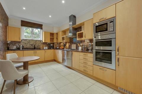 2 bedroom apartment for sale, Esher Park Avenue, Esher, Surrey, KT10