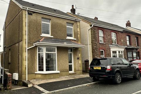 4 bedroom detached house for sale, Llandeilo Road, Upper Brynamman, Ammanford, SA18