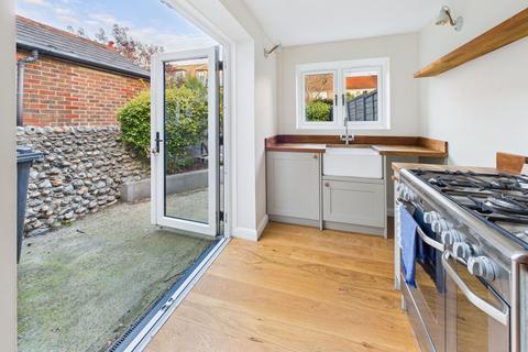 2 bedroom cottage for sale, West Street, Shoreham By Sea