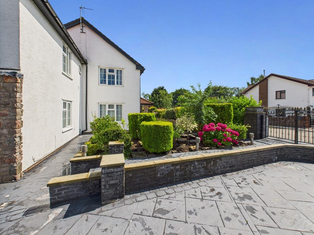 Side Garden
