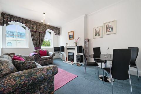 1 bedroom apartment for sale, Kensington Gardens Square, London, W2