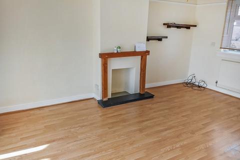 3 bedroom semi-detached house to rent, Wykham Place, Banbury OX16