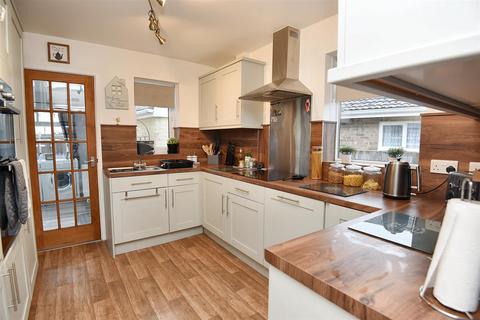 2 bedroom detached bungalow for sale, Wessex Road, Stalbridge, Sturminster Newton