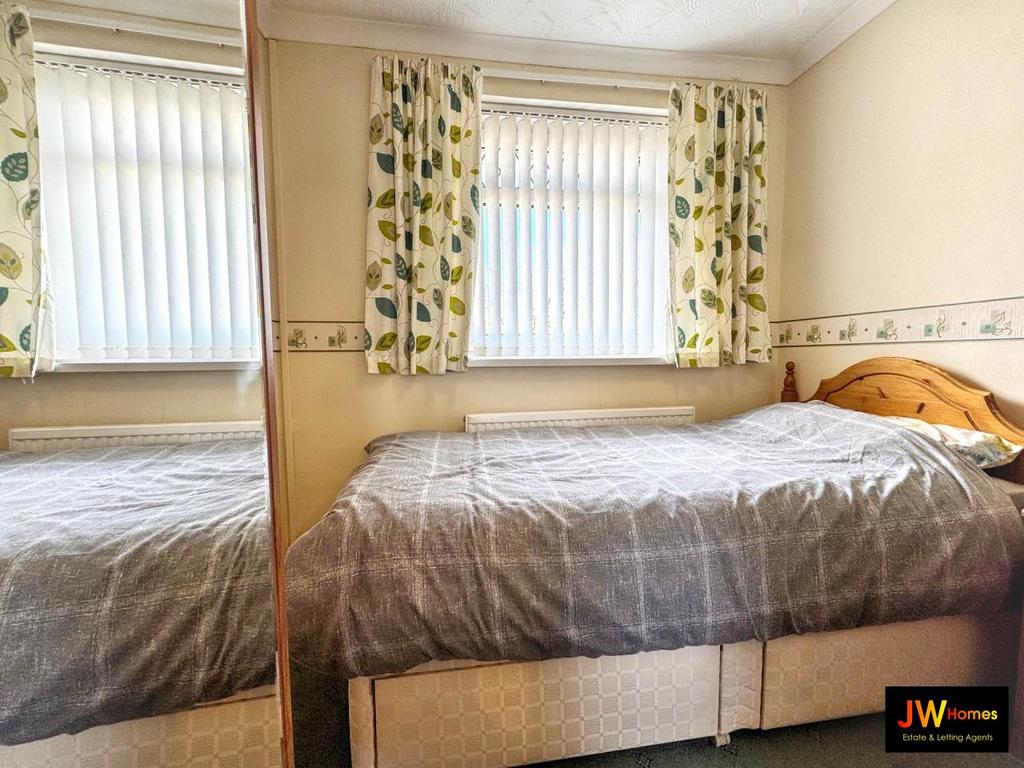 Bedroom 3 (16)