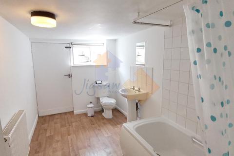 undefined, West Parade, Lincoln