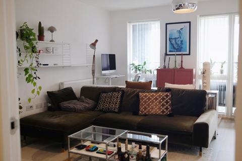 2 bedroom flat for sale, Williamson House, London, SE14
