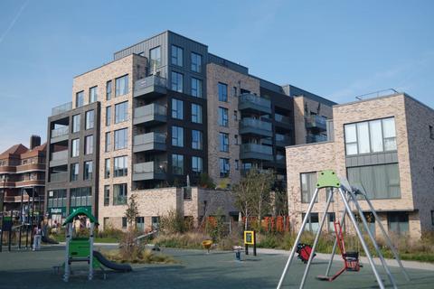 2 bedroom flat for sale, Williamson House, London, SE14
