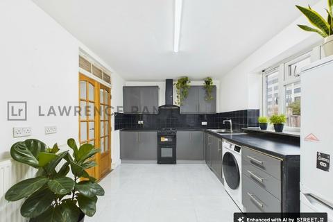 2 bedroom flat to rent, 63 Keith Road, Hayes, UB3