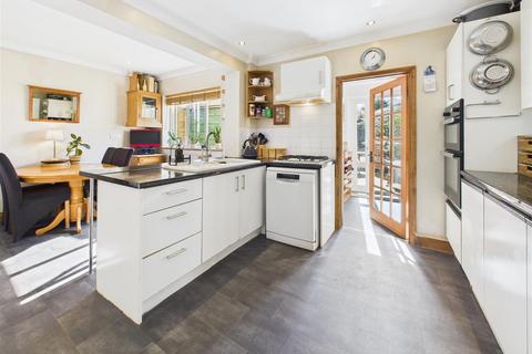 undefined, Cottimore Lane, Walton-On-Thames