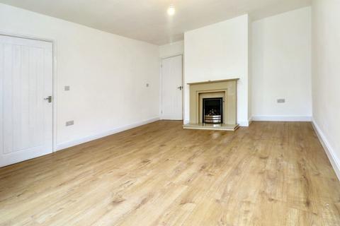 3 bedroom semi-detached house to rent, Hinckley Road, St. Helens, WA11
