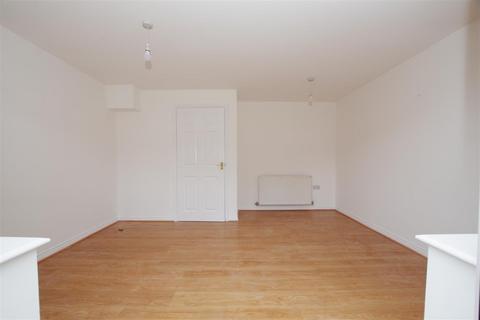 3 bedroom townhouse for sale, Hatch Road, Swindon SN3