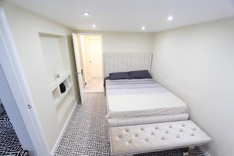 4 bedroom semi-detached house for sale, Alicia Drive, Cronkeyshaw, Rochdale