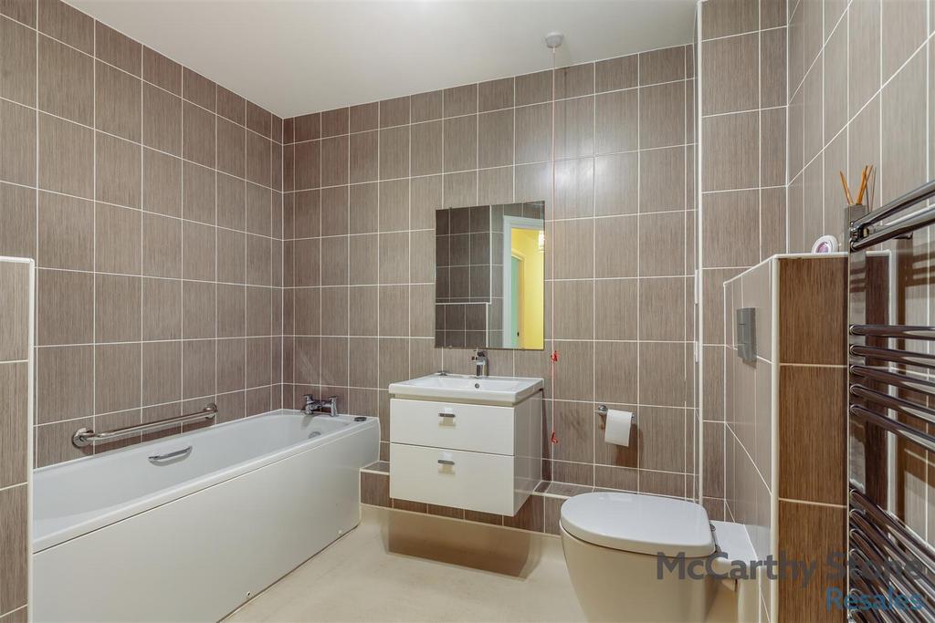 8668326-interior15.jpg