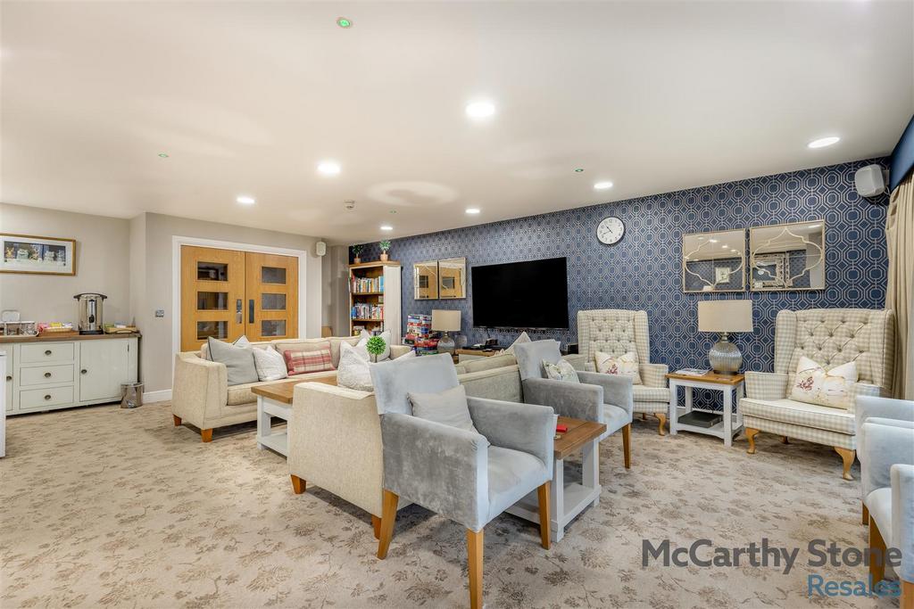 8668326-interior02.jpg