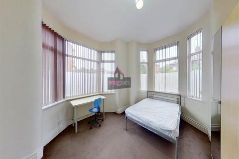 8 bedroom house to rent, Weaste Lane, Salford, Manchester