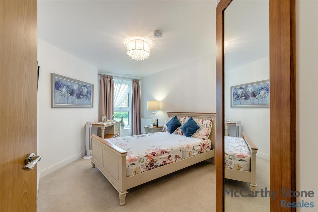 8669117-interior13.jpg