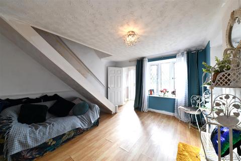 7 Downlands, Stevenage, SG2 7BH