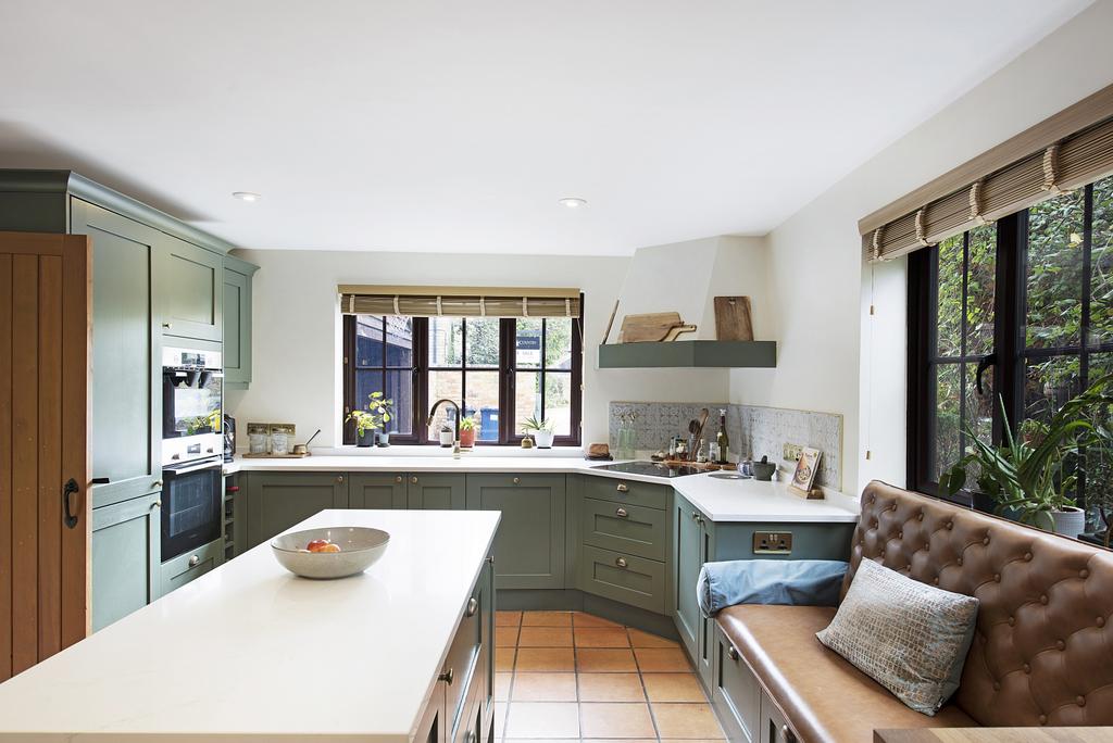 Kitchen/Breakfast