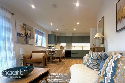 undefined, Periwinkle Close, High Wycombe