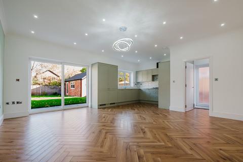 undefined, Erlington Avenue, Manchester, M16