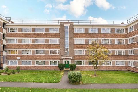 2 bedroom flat to rent, New Park Road, London SW2