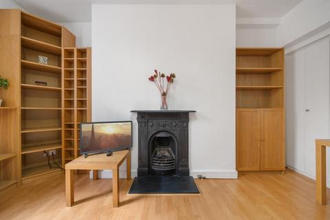undefined, Gloucester Street, London SW1V