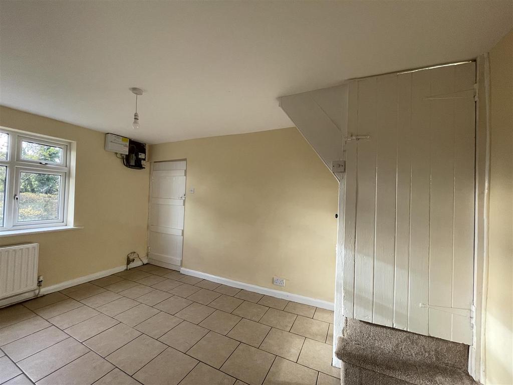 Dining Room (3).JPG