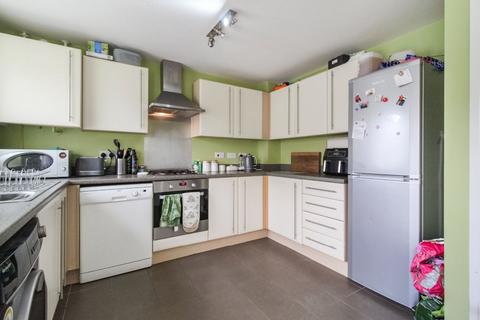 3 bedroom semi-detached house to rent, Little Linns, Marston Moretaine, Bedford