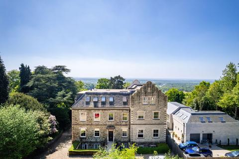 3 bedroom apartment for sale, Castle Square, Bletchingley, RH1