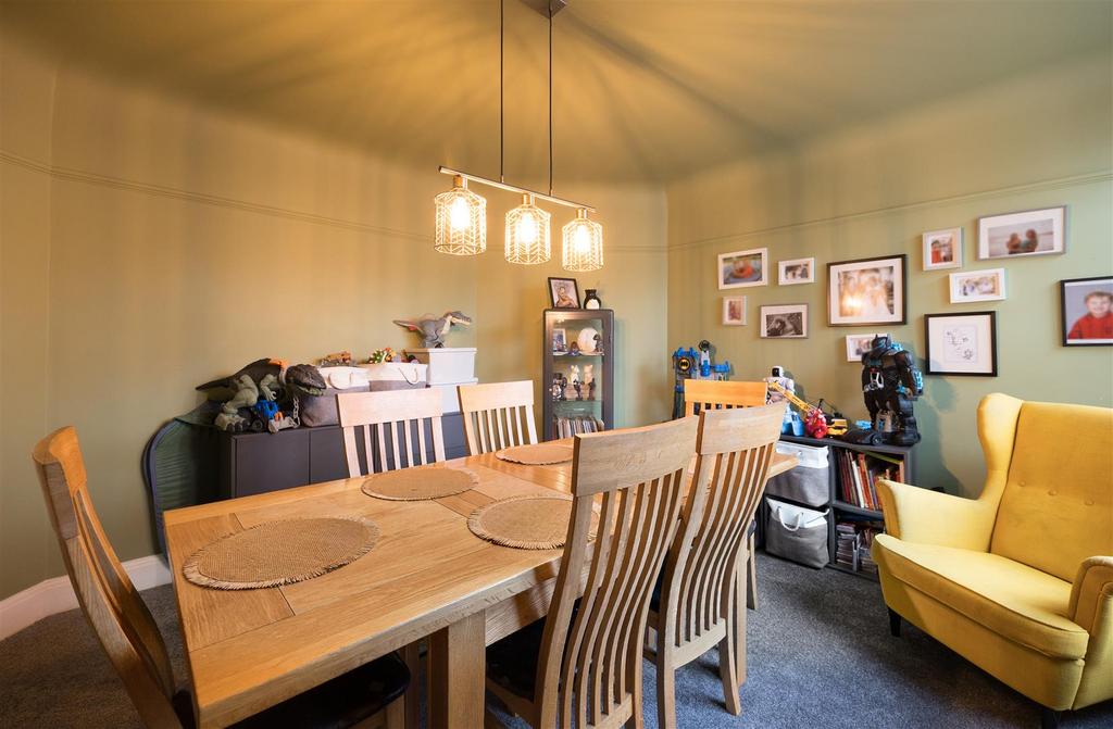 Dining Area.jpg