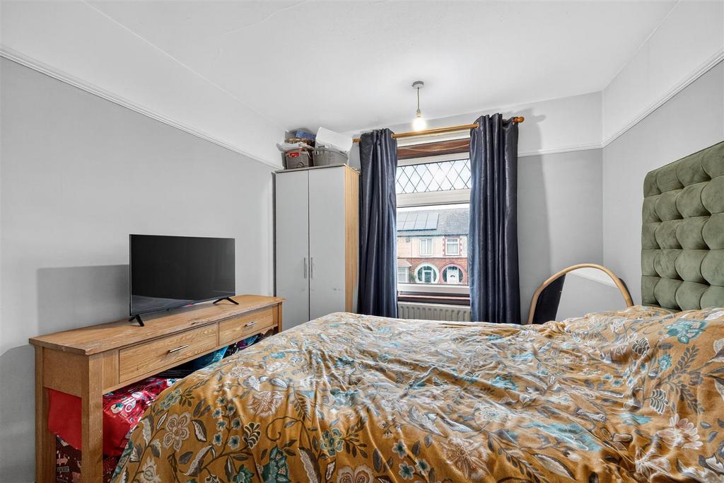 Bedroom One.jpg