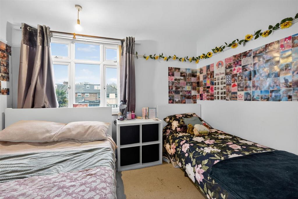 Bedroom 2.jpg