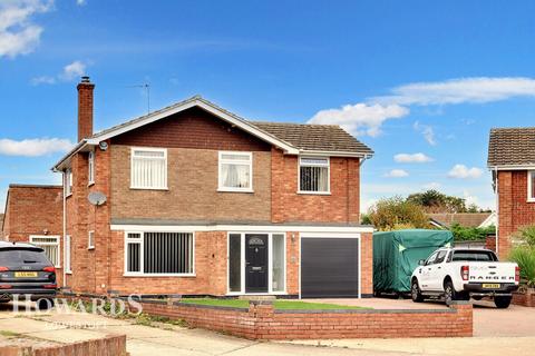 4 bedroom detached house for sale, High Beech, Lowestoft