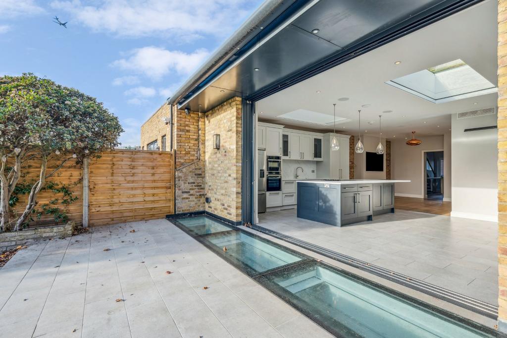 Kitchen/Garden