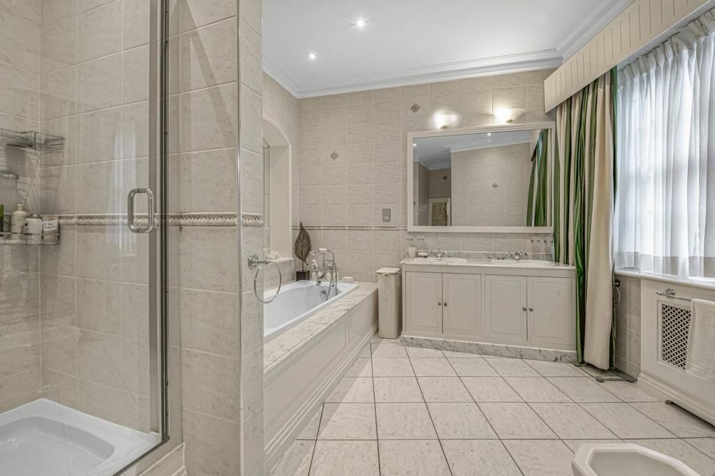 Bathroom 2